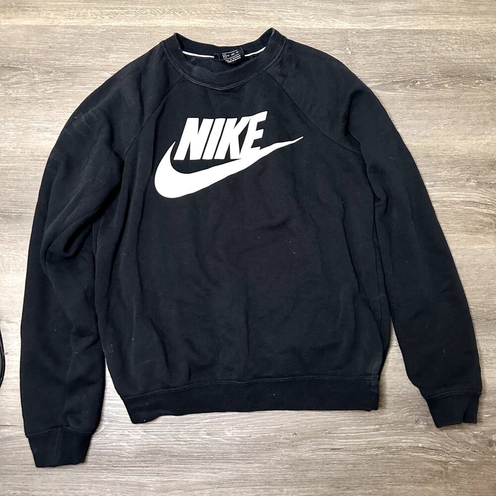 Classic Black Nike Sweatshirt Size XS